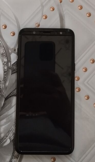 бу чехол: Samsung Galaxy A6 Plus, Б/у, 32 ГБ, цвет - Черный, 2 SIM