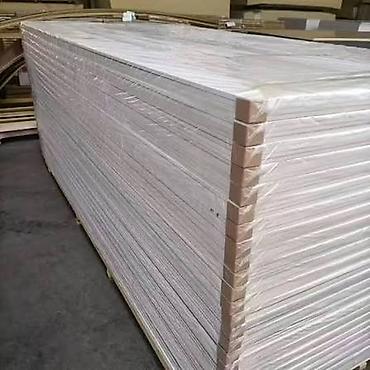 🔷 ПВХ ЛИСТ — 1,22 × 2,44 М 📐 Формат листа: 1,22 × 2,44 м 🔹 Белый ПВХ