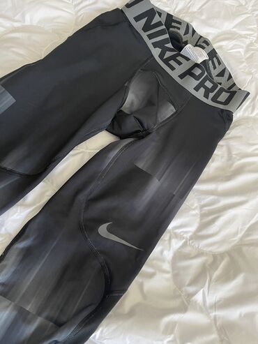new tech fleece 2023: Muške helanke nike iz Nemačke S veličina Odgovaraju i M veličini, jer