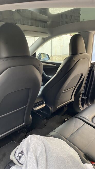 Tesla: Tesla Model Y: 2023 г., Автомат, Электромобиль, Кроссовер — 5