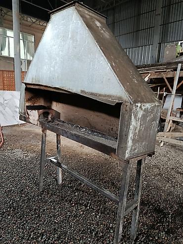 Другое оборудование для кафе, ресторанов: Продаются мангалы - 2 шт. +200 шампуров к каждому. Размеры: длина 220 — 8