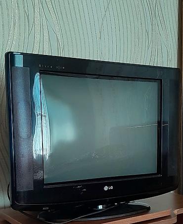 tv 32: LG kineskop televizor (Ultra Slim seriyası) - Marka/model: LG, ön — 1