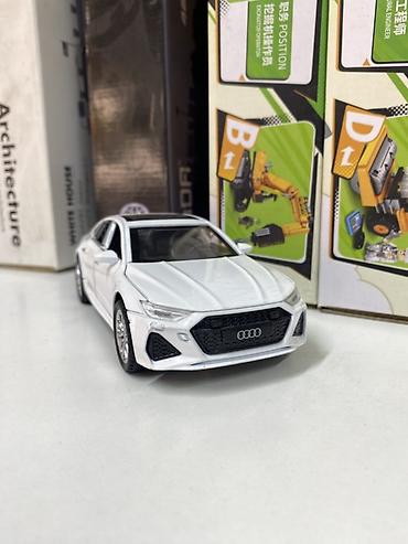 чехол а6: Коллекционная модель автомобиля Audi в кузове седан, выполненная в — 1