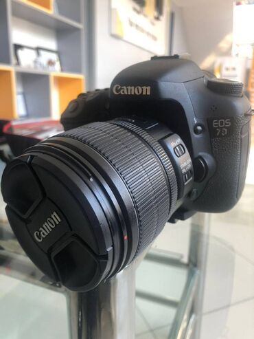 canon 70d: Əla vəziyyətdədir. model: Canon EOS 7D heç bir problemi yoxdur. ciddi