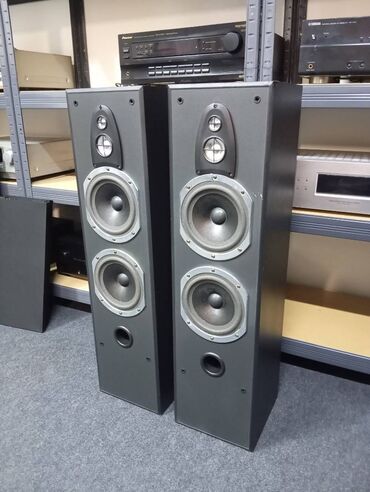 Zvučnici i stereo sistemi: Universum QSL 260 povoljno! trosistemci dupli basevi od 6 incha bas — 6