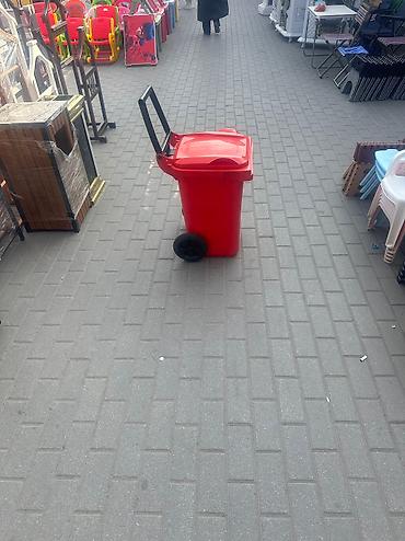 Tullantı qabları: Zbil qabi 20litirdən 1100 litrə kimi var hər rəngidə var köçürmə yol — 4