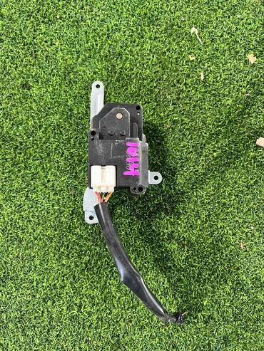 sequoia разбор: Сервопривод печки TOYOTA Sequoia 4.7 2002 (б/у) ЭЛЕКТРОНИКА - #блок