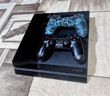 купить playstation 4 бу: Playstation 4 fat, 500 ГБ - Не прошита - 2 геймпада - 2 аккаунта с