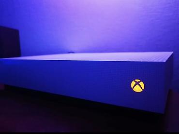 Xbox One: Продаётся Xbox One S (белая)в хорошем состоянии, б/у, полностью — 7
