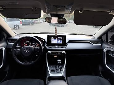 Toyota: Toyota RAV4: 2021 г., 2.5 л, Автомат, Бензин, Кроссовер — 7