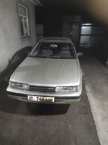 мазда продажа: Mazda 626: 1989 г., 2 л, Механика, Бензин, Седан