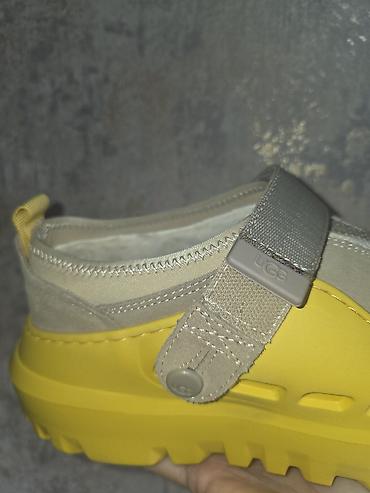 домашняя тапочки: Сабо, 40, UGG, Новый, цвет - Бежевый, Самовывоз — 9