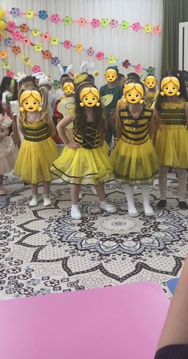 детский карнавальный костюм снегурочки: На прокат. Карнавальный костюм пчелка. Подойдет на рост 105-120 см. В