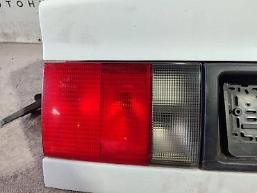 c4: Фонарь крышки багажника Audi 100 C4 2.0 1992 лев. (б/у) — 1