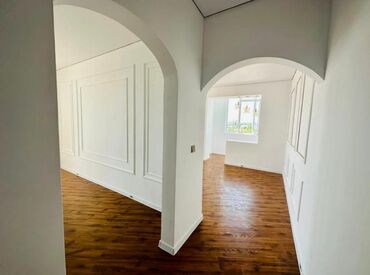 продаю связи с переездом: 1 комната, 42 м², Индивидуалка, 4 этаж, Дизайнерский ремонт