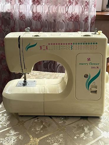 Merry Flower 500-N tikiş maşını - Elektriklə işləyən, 120V–60Hz, 85W