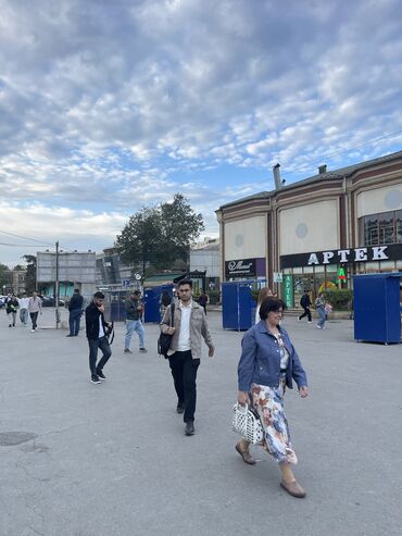 Digər kommersiya daşınmaz əmlakı: Neftçilər metrosunun çıxışında mağaza icarəyə verilir — 8