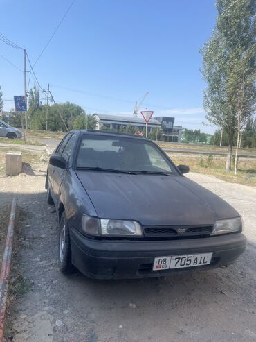 nissan микра: Nissan Sunny: 1993 г., 1.6 л, Механика, Бензин, Седан