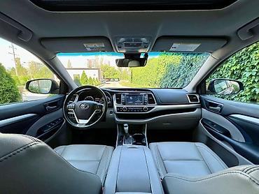 centra: Toyota Highlander: 2018 г., 3.5 л, Автомат, Бензин, Кроссовер — 6