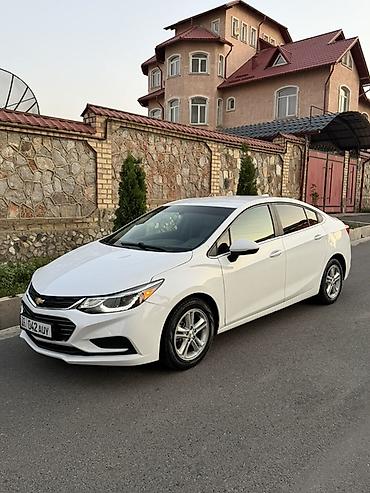 турбо: Chevrolet Cruze: 2018 г., 1.4 л, Автомат, Бензин, Седан — 2