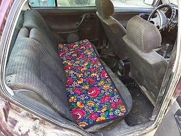 машина авди: Volkswagen Vento: 1993 г., 1.6 л, Кол менен иштөөчү, Бензин, Седан — 5