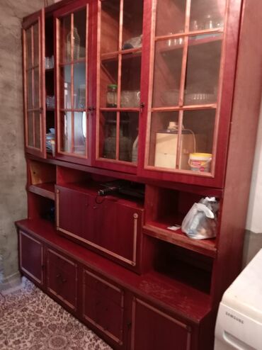 şkafı: Dolab, Kredit yoxdur