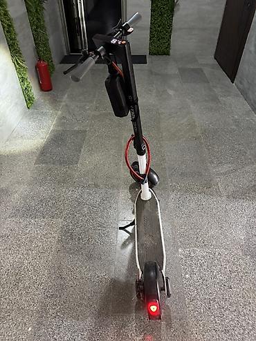 yadea ks5: Teze kimidir problemi yoxdur 1 ay surulub maksimal surret 30 50-55km — 2