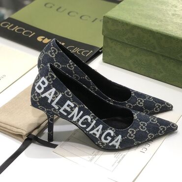 Salonke: Salonke, Balenciaga, 40 — 2
