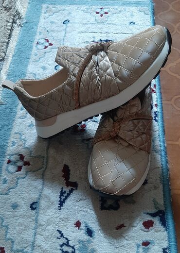 спортивные женские кофты: Женские слипоны Carino Shoes (Made in Turkey). - Цвет