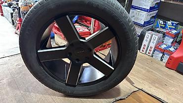 шины 35: Комплект колес в сборе: литые диски + шины Michelin - Количество: 4 — 3