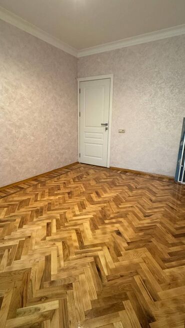 Köhnə tikili: Bakı, 4 otaqlı, Köhnə tikili, m. Elmlər Akademiyası, 108 kv. m -da lalafo.az — 4 Köhnə tikili: Bakı, 4 otaqlı, Köhnə tikili, m. Elmlər Akademiyası, 108 kv. m — 4