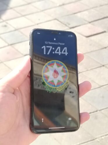 Apple iPhone: IPhone X, 256 GB, Qara, Face ID — 3