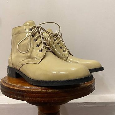 Сапоги: Женская обувь 7 пар. Высокие женские сапоги 1) Темно-коричневые — 9