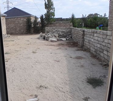 Həyət evləri və villaların satışı: Satılır: həyətli 2 mərtəbəli fərdi yaşayış evi otaglar cox genis — 3