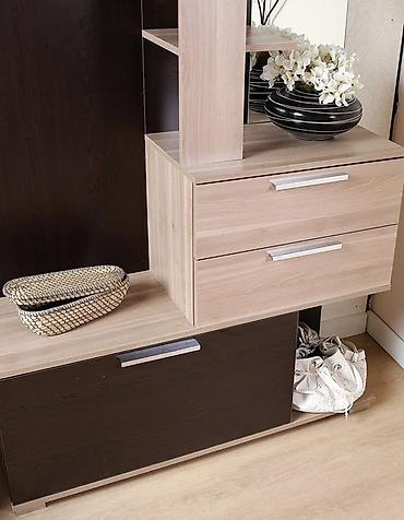 Dəhliz dolabları: İşlənmiş, 1 qapı, Güzgülü, Rəngli, Açılan, Düz dolab — 3