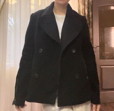bershka tufli: Пальто-пиджак размер 44, классно сидит ! 😍 цена - 850 с Ткань