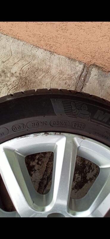 Gume i felne: -Letnje Gume-Michelin Primacy 4, 205/55 R16 -Šara odlična, nisu — 3