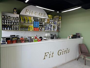 dekor soba: Fitnes zal ucun mebel.desti tecili satilir uzunluq 5 mt.Mebel temiz — 1