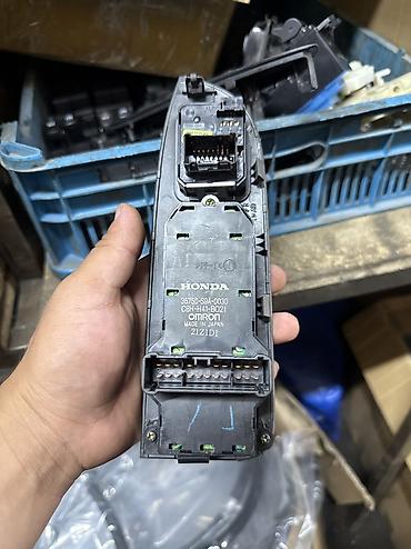 argb controller: Блок управления стеклоподъёмниками и зеркалами для Honda CR-V, правый — 2