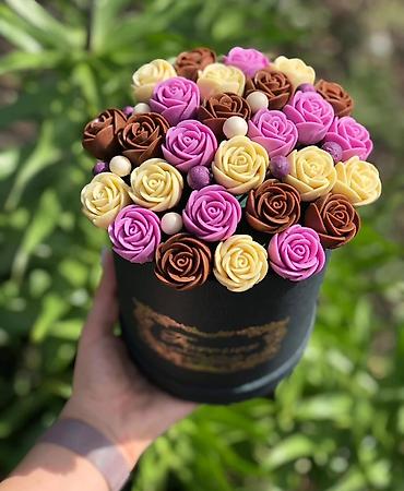 flower knows косметика: 🌹 Шоколадные розы — таттуу белек, унутулгус эмоция! 🎁 Айт майрамга — 8