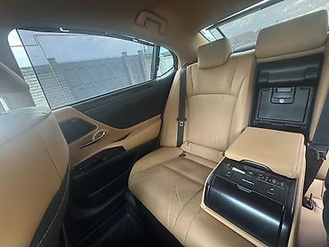 mersedes vario: Lexus ES: 2021 г., 2.5 л, Вариатор, Гибрид, Седан — 5