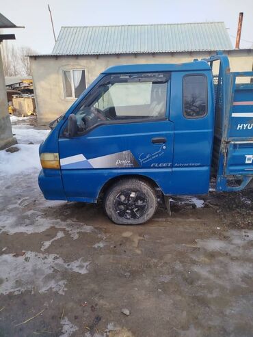 авто в залог: Hyundai Porter: 1998 г., 2.5 л, Механика, Дизель, Бус