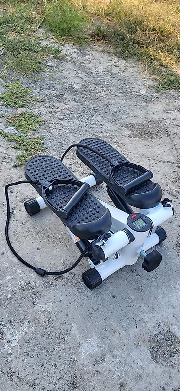 Mini Stepper trenajoru – evdə kardio və güc məşqləri üçün