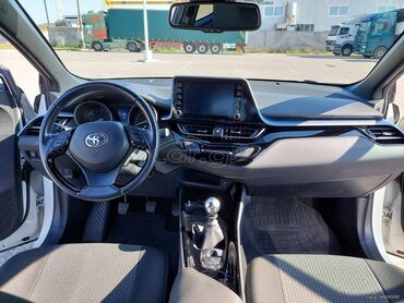 Toyota: Toyota C-HR: 1.2 l. | 2020 έ. SUV/4x4 — 8