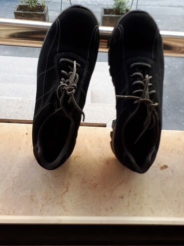 Ostala muška obuća: Nove radne cipele Dermal, za rad na otvorenom i zatvorenom, velicina
