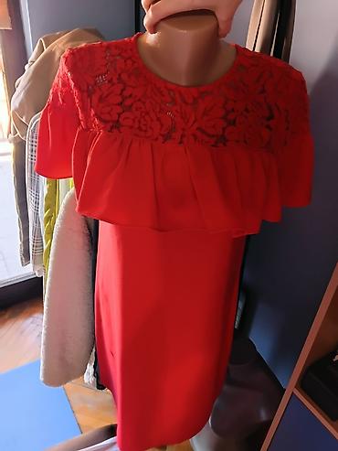 Haljine: Crvena haljina sa čipkom i karnerom - Elegantna koktel/večernja — 1