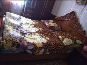 Sumqayitda 2 mk tecili satilir taxt yaxsi veziyyetde 150 azn (Aysel