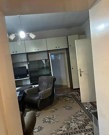 Kuće na prodaju: Trosobna kuća, 8 minuta od centra. Ima nusprostorije ( letnja kuhinja — 11