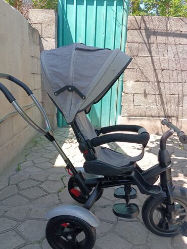 коляска для детей бу: Коляска, цвет - Серебристый, Б/у