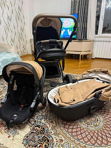 uşaq tulum: Milana Kidilo kaleska 150man 3 hisselidi 850 manata alinb 3 lu du — 1